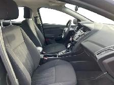 2016 Ford Focus SE - Photo 13