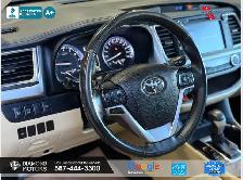 2017 Toyota Highlander XLE AWD - Mint Condition - Brand New Tire - Photo 19