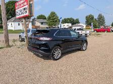 2017 Ford Edge Titanium 4dr Titanium AWD - Photo 2