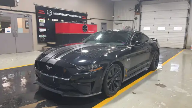 2022 Ford Mustang