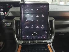 2025 GMC Yukon - Photo 25