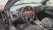 2014 Chrysler 200 - Photo 16