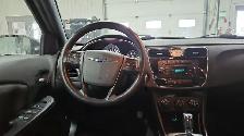 2014 Chrysler 200 - Photo 17