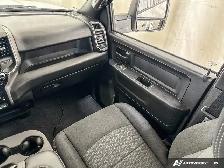 2027 Ram 3500 Tradesman Crew 4x4, 6.7L CUMMINS - Photo 23