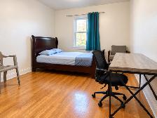 Private Room for RENT – Next to Metro Plamondon!