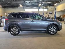 2016 Toyota RAV4 Limited 1 Owner | Extra Winter Tires - Photo 4