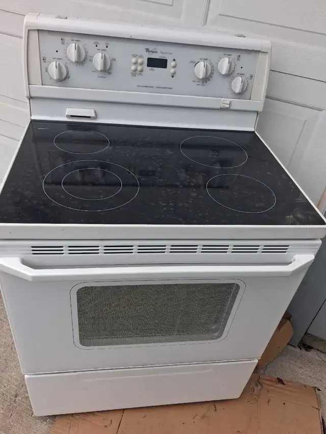 whirlpool Electric stove  for sale asking for $180  780-884-7