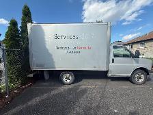 GMC Savana 2012– Camion cube 10'6' au propane - Photo 3