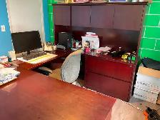 U-shaped Executive Desk with Hutch - Photo 4