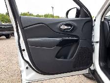 2022 Jeep Cherokee Altitude | Sunroof | Alpine | AS IS | 4X4 - Photo 18