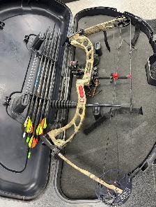 PSE Archery Stinger 3G Compound Bow - Photo 2