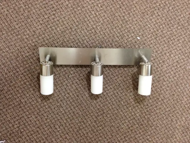 Luminaire - Salle de bain (20,00$)