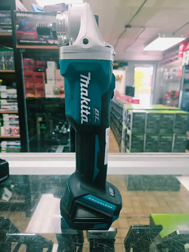 Meuleuse sans fil Makita LXT Brushless