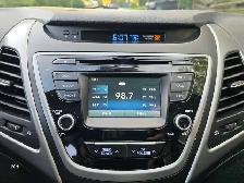 2016 Hyundai Elantra Sport Heated Seats, Reverse Camera, Sunroof - Photo 13
