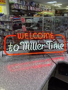 "Welcome to Miller Time" Vintage working light sign - Photo 2