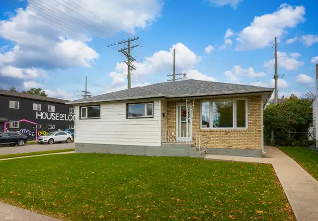 3bdrm bungalow w/plenty of upgrades! Great value for under $300k