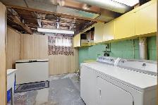 3bdrm bungalow w/plenty of upgrades! Great value for under $300k - Photo 8