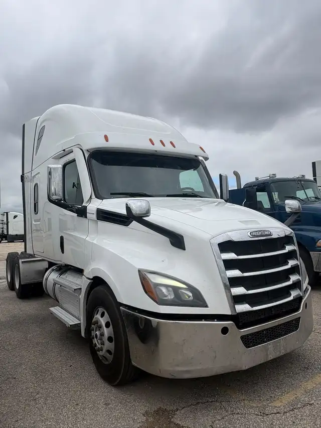 EXPERIENCED TRUCK DRIVER SEEKING TRUCK DISPATCHING POSITION