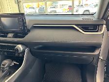 2021 Toyota RAV4 XLE AWD - Photo 8