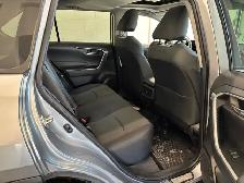 2021 Toyota RAV4 XLE AWD - Photo 9
