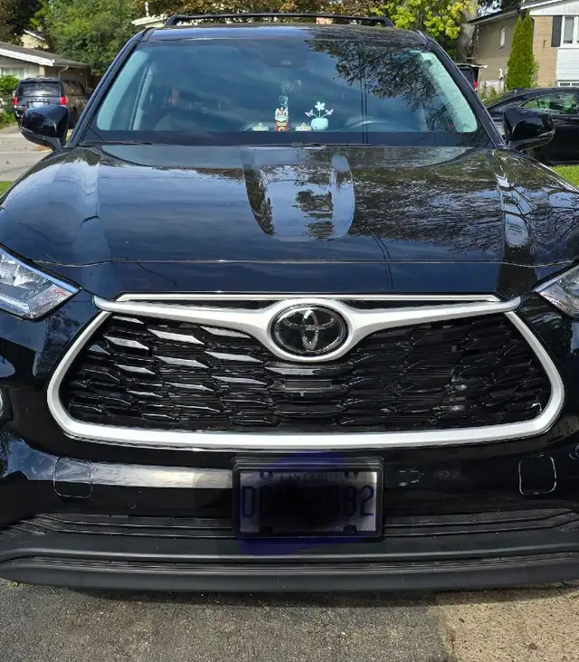 2024 Toyota Highlander LE AWD 4DR