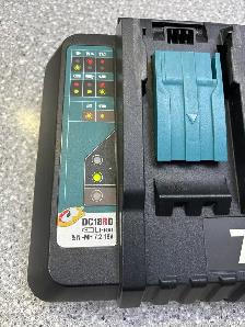 Makita DC18RD Dual Battery charger, Li-ion & Ni-MH 7.2-18v - Photo 2