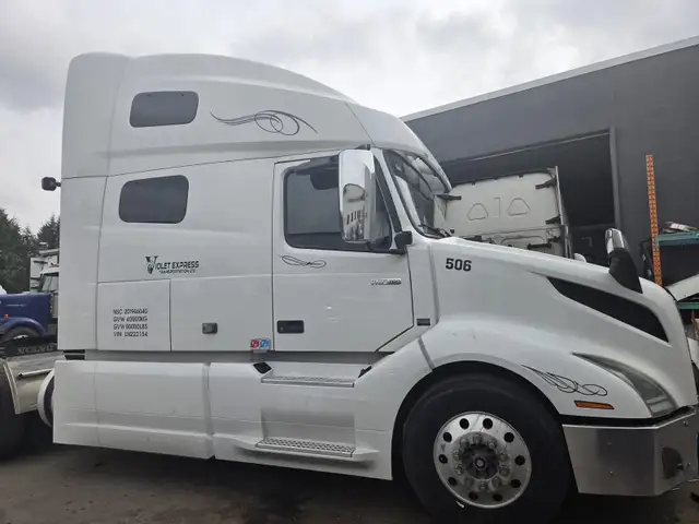 Long Haul Truck Driver