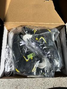 VIC HX03 Hockey Skates Size 10 - Photo 2