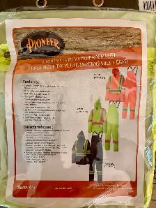 Brand new Rain suit - Photo 4