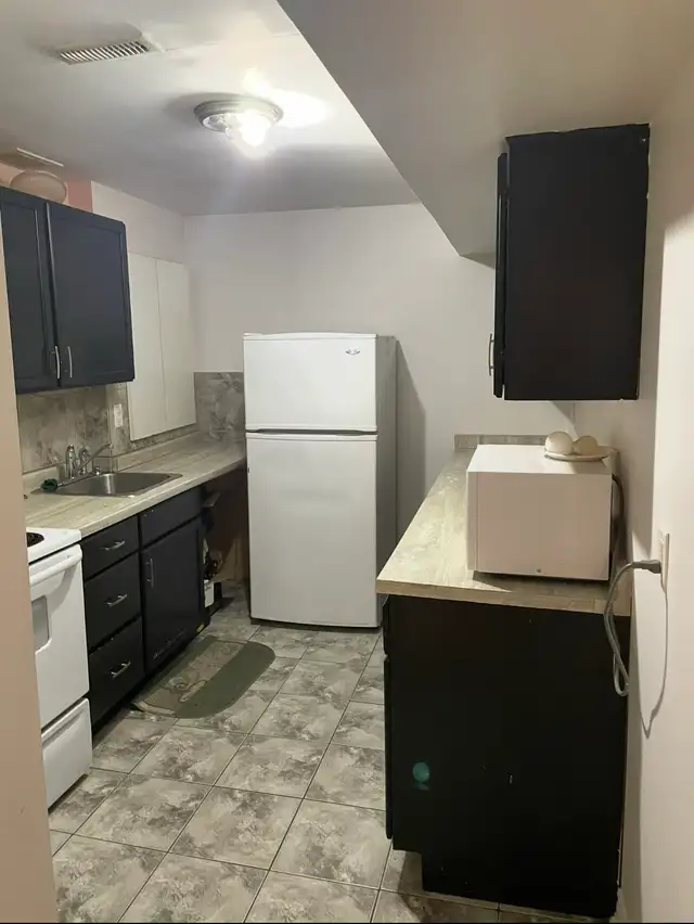 2 bedrooms basement for rent near Humber college
