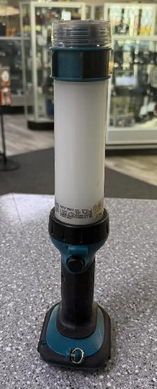 Makita 18V Flashlight Tool - Photo 3