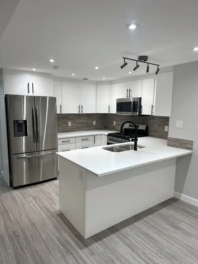 Legal 2 Bed Suite   Garage, All Utilities   Wi-Fi Incl, NE Edm
