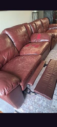 3 seater leather couch, has seen better days, but still comfy! - Photo 3