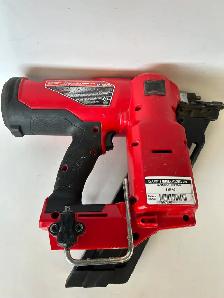 Milwaukee Fuel 30 Degree Framing Nailer (32661383) - Photo 2
