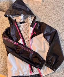 Under Armour kid jacket (6-7years)