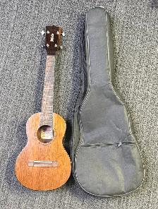 MELE Hancrafted Ukulele - Photo 7