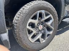 2025 GMC Sierra 1500 SLT - Photo 14