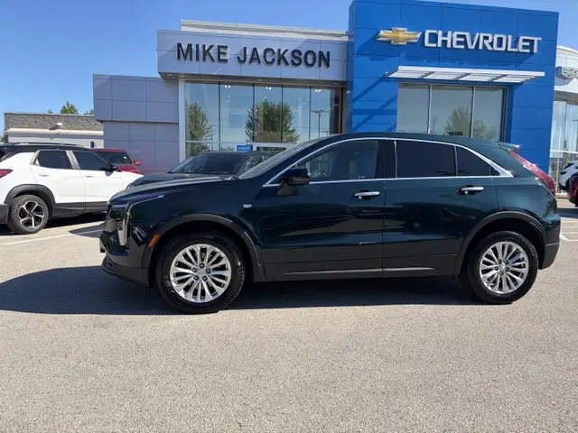 2024 Cadillac XT4 AWD Luxury