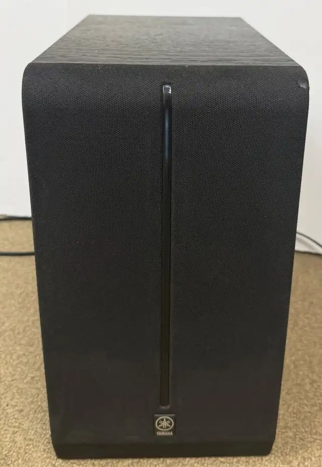 Yamaha SW-P270 Powered Active Subwoofer