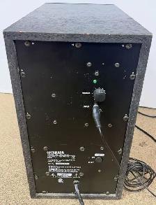 Yamaha SW-P270 Powered Active Subwoofer - Photo 2