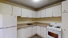 1 Bed 1 Bath, Available Now, in Centretown - Photo 4