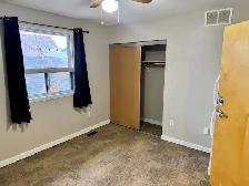 McMaster Off-Campus Student Housing - Photo 3