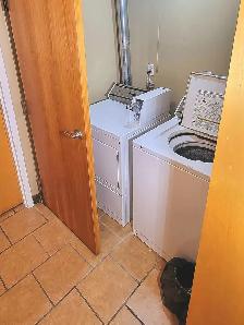 McMaster Off-Campus Student Housing - Photo 7