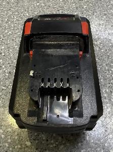 Milwaukee 18V High Output Battery 12AH - Photo 4