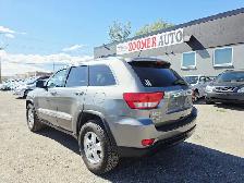2012 Jeep Grand Cherokee 4WD Laredo with Remote Starter - Photo 6