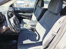 2012 Jeep Grand Cherokee 4WD Laredo with Remote Starter - Photo 7