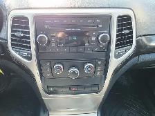 2012 Jeep Grand Cherokee 4WD Laredo with Remote Starter - Photo 14