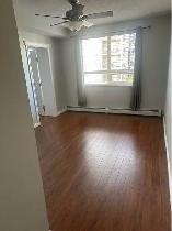 2 Bedroom / 2 Bathroom - Photo 3