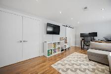 Stunning Detached Renovated Home on Large Fenced Sunny Backyard - Photo 8