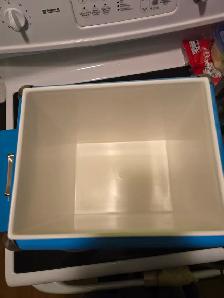 Kronenbourg 1664 Retro Metal Cooler Box — New, Never Used - Photo 3